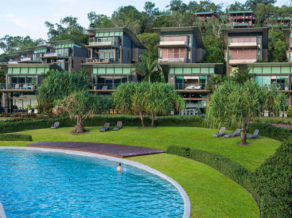 Luxury Yacht Club Villa 6 Blending in With Sea Waters Hamilton Island, Queensland, Australia (39)