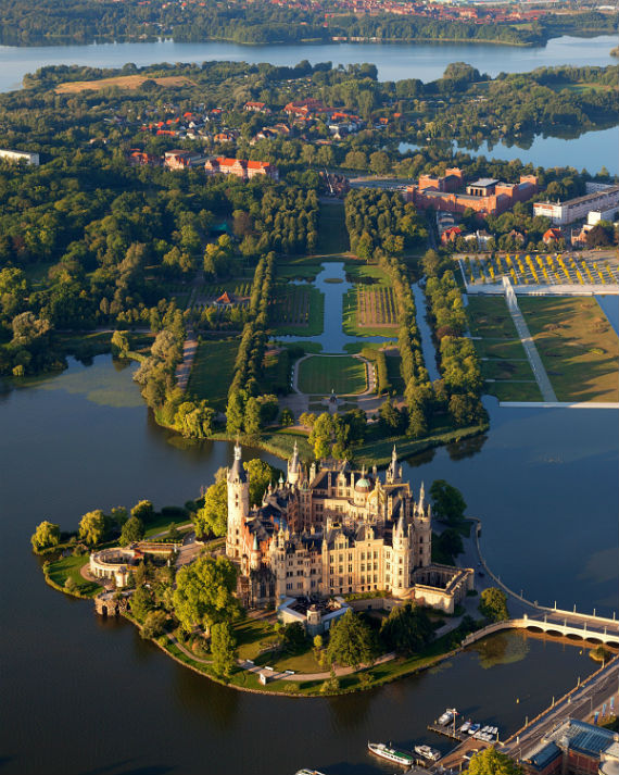 The Jewel Of Lake Schwerin- Schwerin Castle And Park (3)