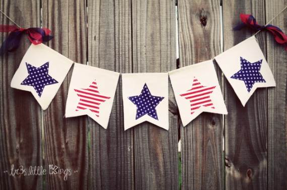 33-Front-Porch-Decorating-Ideas-for-the-4th-of-July-1