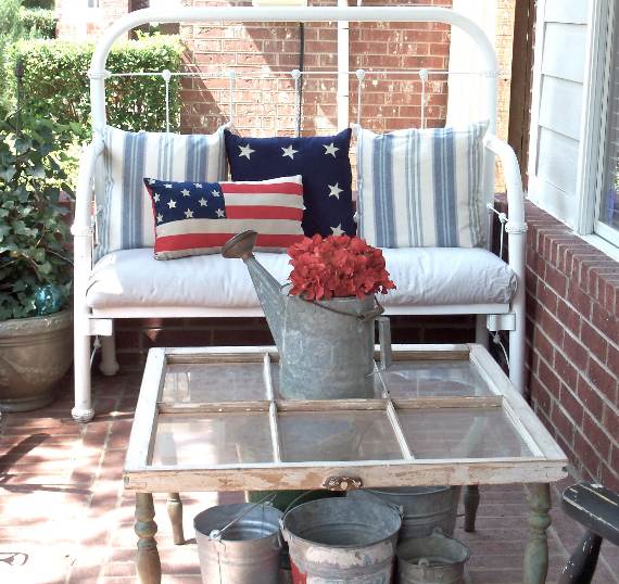 33-Front-Porch-Decorating-Ideas-for-the-4th-of-July-5