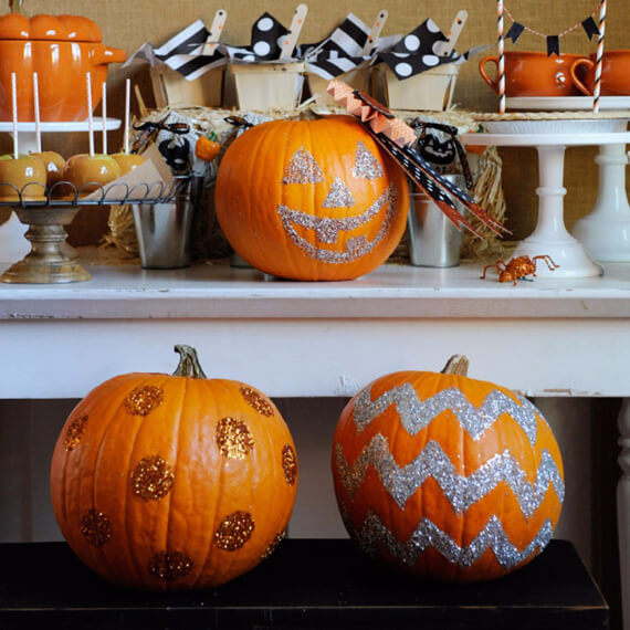 Get Stylish with Fall Decorating Ideas and Holidays (18)