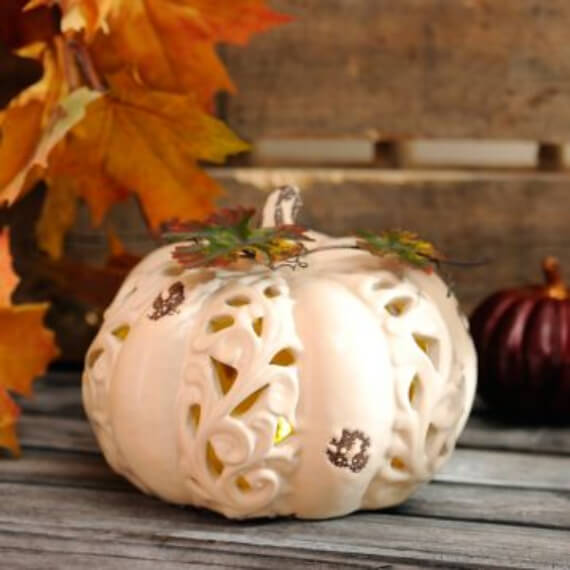 Get Stylish with Fall Decorating Ideas and Holidays (21)