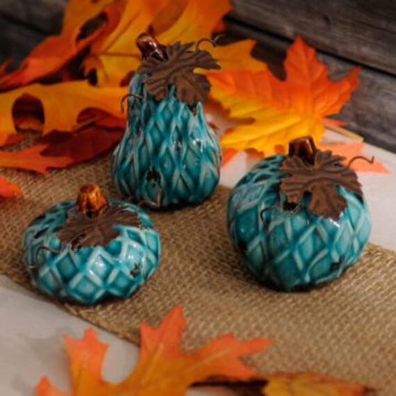 Get Stylish with Fall Decorating Ideas and Holidays (23)