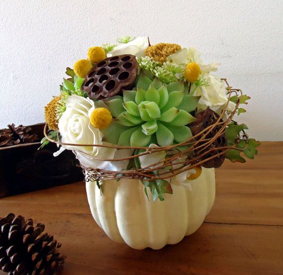 Warm and Inviting Thanksgiving Centerpiece Ideas  (26)
