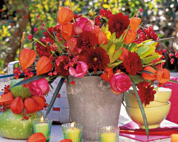 Cool Orange Fall &Thanksgiving Decorating Ideas with Chinese Lanterns  (20)