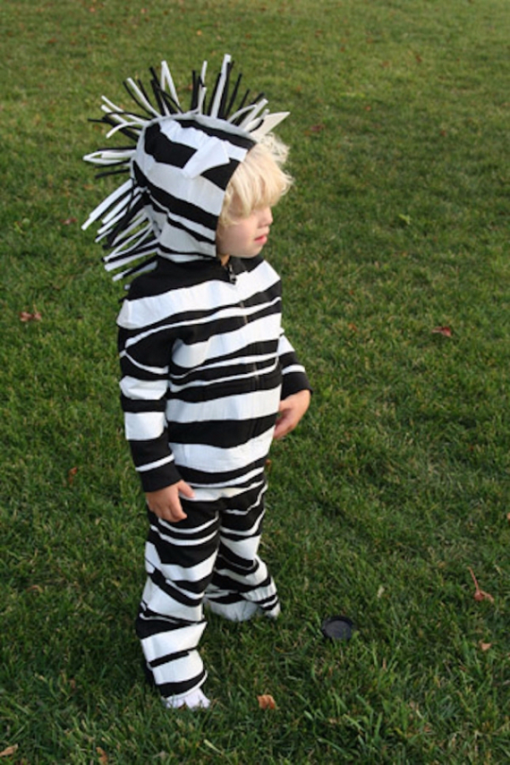 Cool Sweet And Funny Toddler Halloween Costumes Ideas For Your Kids (2)