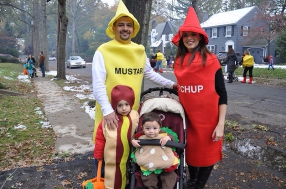 Family Halloween Costumes (34)