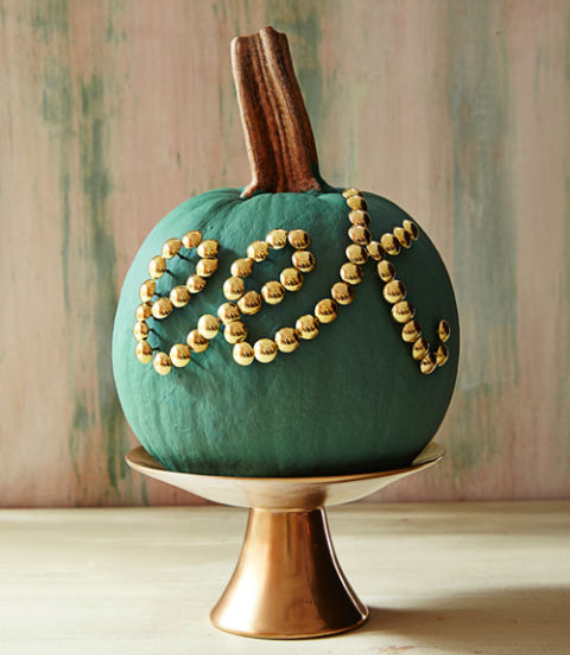 New Ways to Decorate Your Halloween Pumpkins (18)