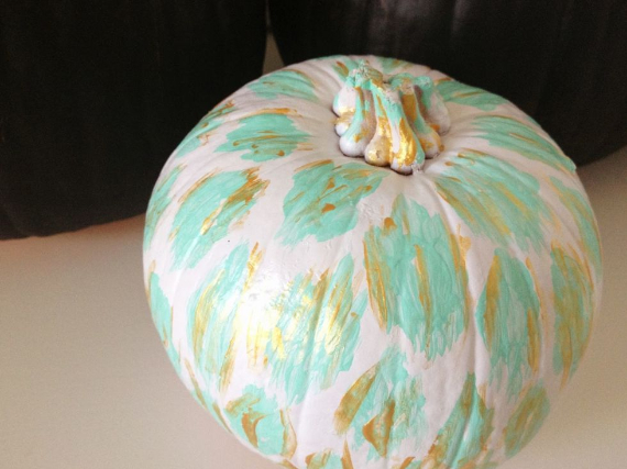 New Ways to Decorate Your Halloween Pumpkins (52)