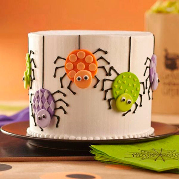 Cute & Non scary Halloween Cake Decorations (18)