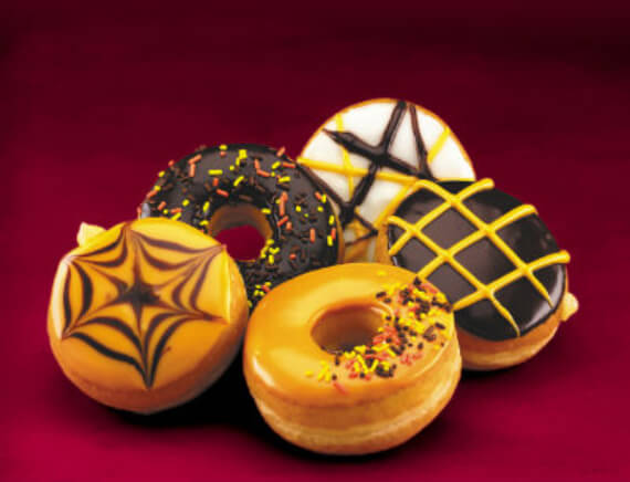 Easy Halloween Treats Doughnuts of Doom (17)