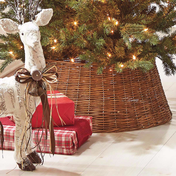 Fascinating Christmas Ideas For Indoors And Outdoors (10)