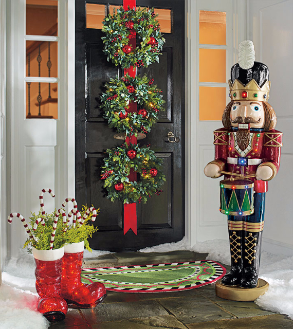 Fascinating Christmas Ideas For Indoors And Outdoors (104)
