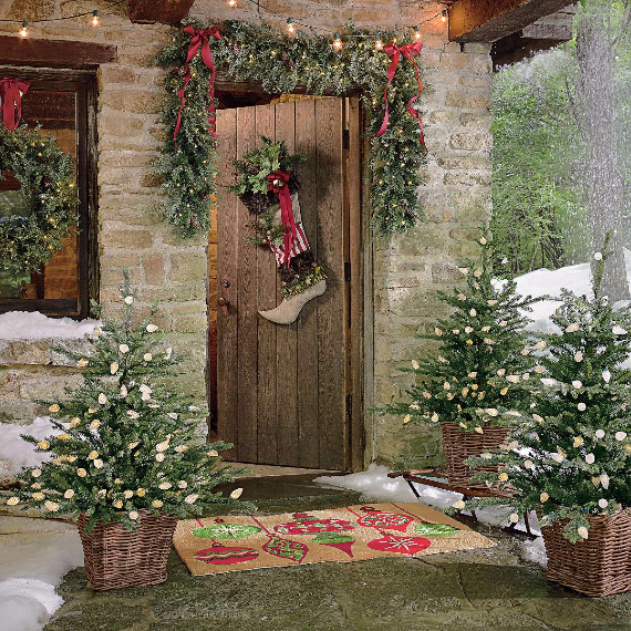 Fascinating Christmas Ideas For Indoors And Outdoors (28)