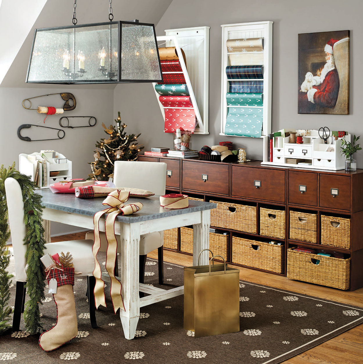 Stylish Home Office Christmas Decoration Ideas (27)