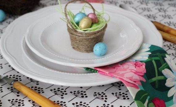 Creative Romantic Ideas for Easter Decoration For A Cozy Home (27)