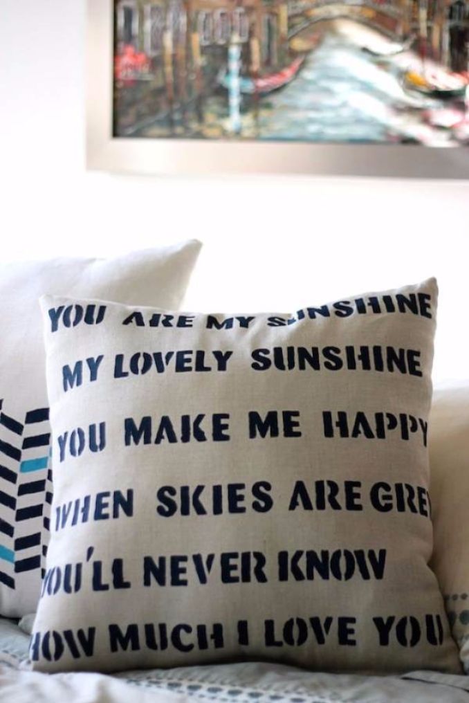 11 Easy decorative Handmade Appealing Printed Pillow Ideas (1)