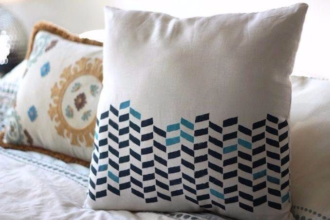 11 Easy decorative Handmade Appealing Printed Pillow Ideas (2)