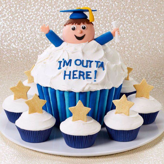 Simple but Creative Graduation Cakes and Cupcakes (4)