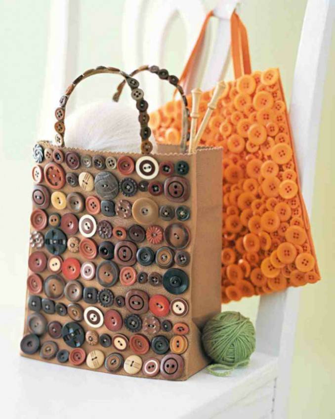 Creative DIY Craft Decorating Ideas Using Colorful Buttons (59)