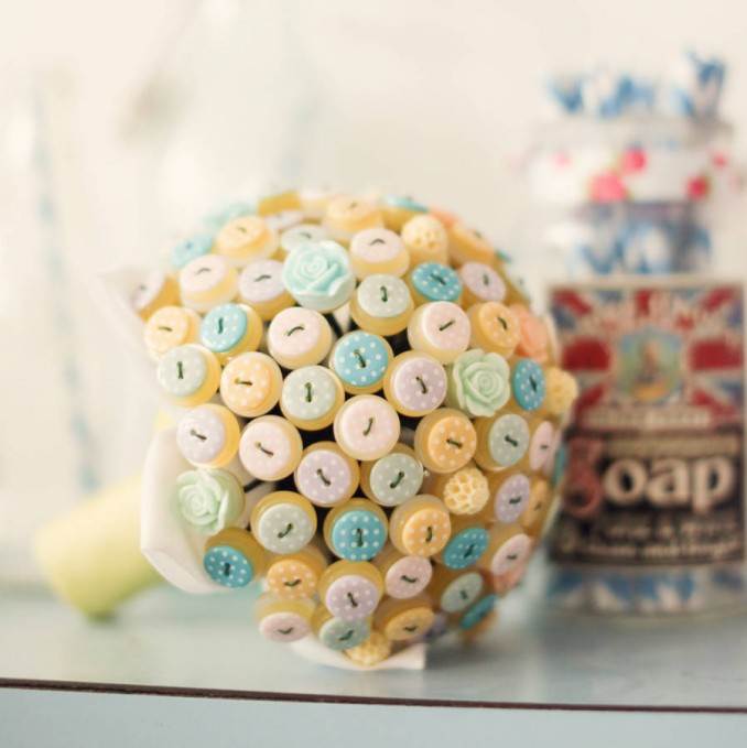Creative DIY Craft Decorating Ideas Using Colorful Buttons (82)