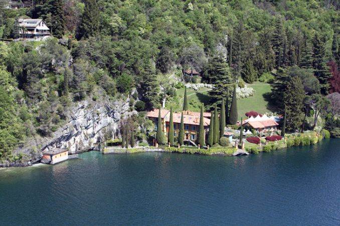 Delightful Villa On Lake Como Italy (26)
