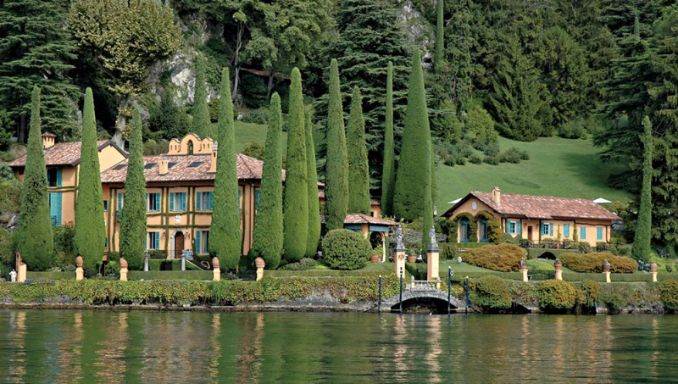 Delightful Villa On Lake Como Italy (3)