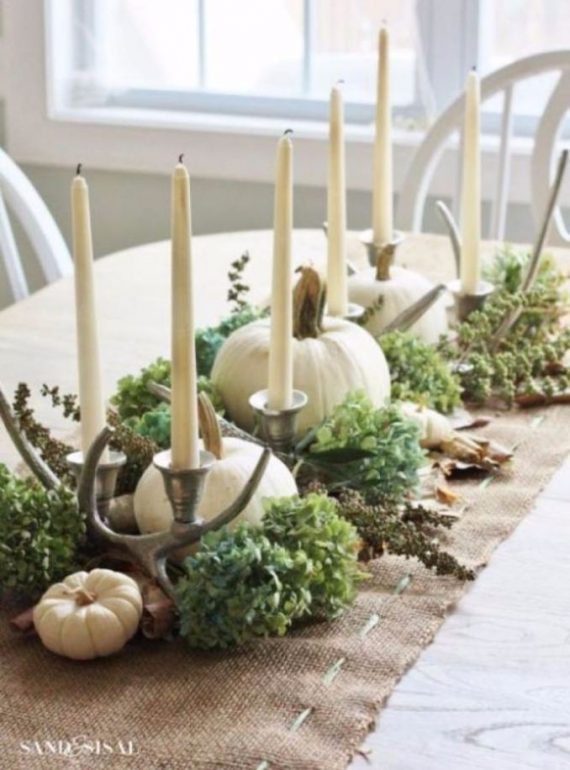 fall-centerpiece-with-easy-burlap-table-runner