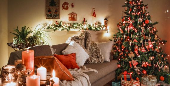 The Best Places to Put Up a Christmas Tree at Home13 visual ideas