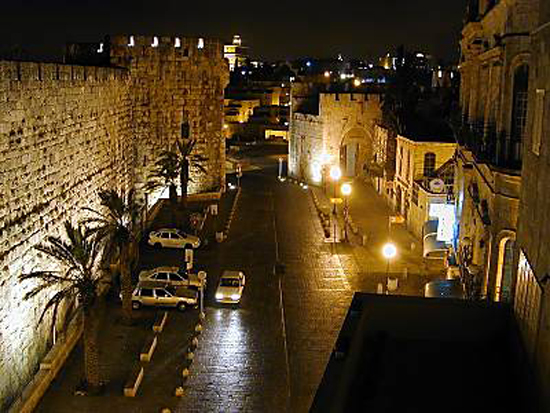 Jaffa_Gate_at_night-jerusalem