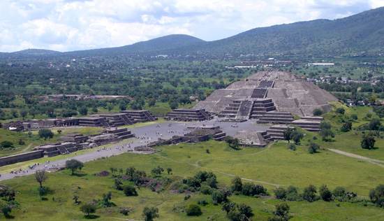 teotihuacan-from-the-pyramid-of-the-sun_0n