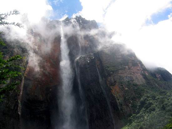 venezuela-the-worlds-highest-waterfall-6