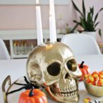 A-Halloween-table-centerpiece-that-your-guests-cant-stop-talking-about (1)