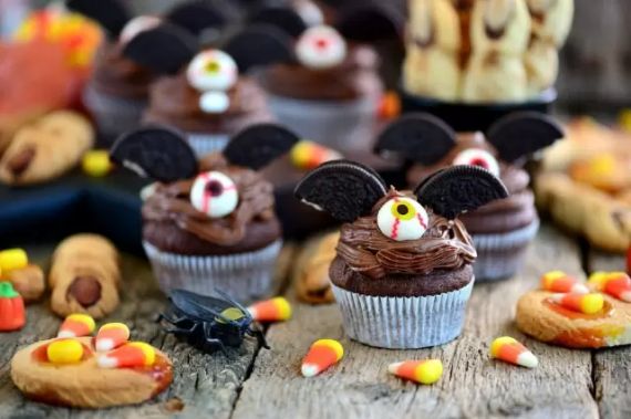 Family Fun With Halloween Cupcakes Decorating Ideas
