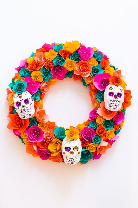 DIY-Sugar-Skull-Halloween-Wreath (1)