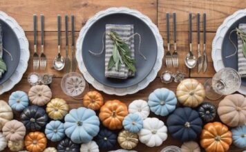Inspirational Thanksgiving holiday Table Settings