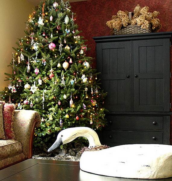 Beautiful Christmas Holiday Tree Decorating Inspirations (8)