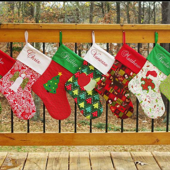 Elegant-Christmas-Stockings-Holiday-Crafts_09