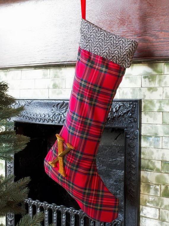 Elegant-Christmas-Stockings-Holiday-Crafts_20