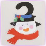 Homemade-Christmas-Door-Hanger-Decoration-Ideas_18