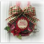 Homemade-Christmas-Door-Hanger-Decoration-Ideas_46