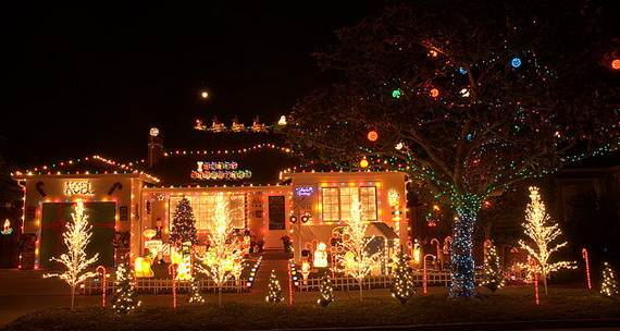 Fantastic-Christmas-Holiday-Lights-Display_05