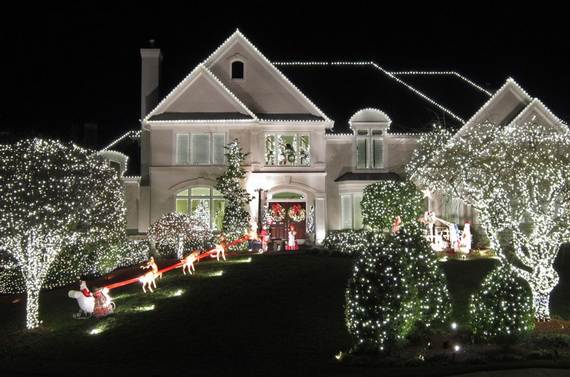 Fantastic-Christmas-Holiday-Lights-Display_55