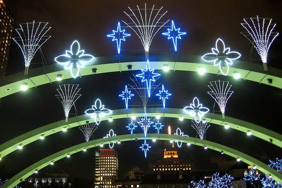 Fantastic-Christmas-Lights-Display_04