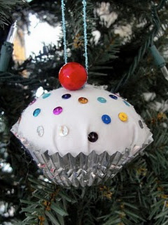 Gorgeous Christmas Cupcake Ornaments Decorations for Holidays _04