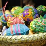 multicolored thread easter-eggs (1)