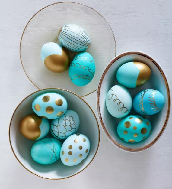 Easter Eggs with Metallic Dips