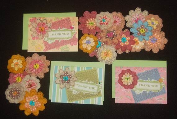 Homemade-Mothers-Day-Ideas-Spring-felt-craft-flower-_31