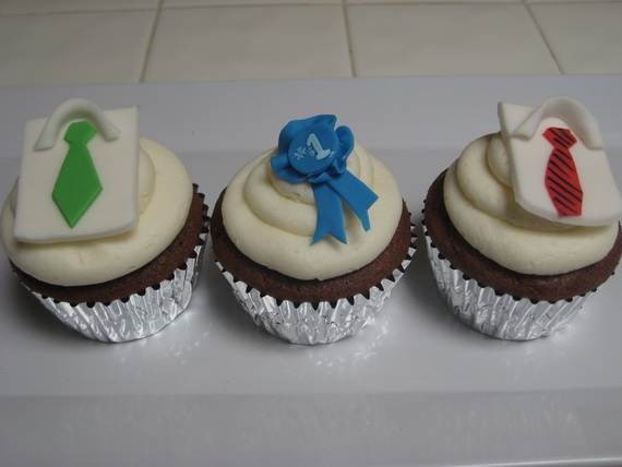 D-sitesHOLIDAYSfather-daycup-cakeCupcake-Decorating-Ideas-On-Fathers-Day-_07
