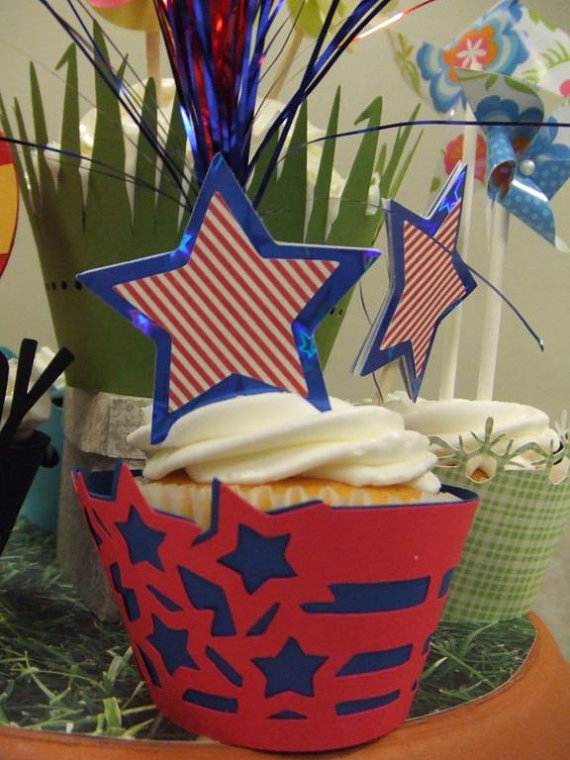 4th-of-July-Cupcakes-Decorating-Ideas-and-Cupcake-Wrappers_28